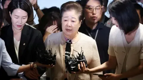High-profile Church Head Rejects Gift-giving Allegations Involving Former South Korean First Lady