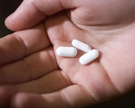 Low-Dose Aspirin Reveals Major Benefit in Preventing Bowel Cancer Relapse, Research Reports