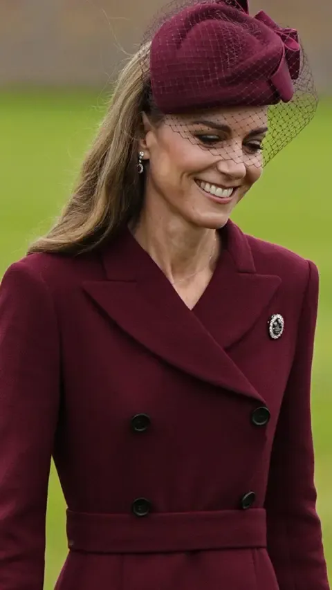 Melania’s Headpiece, Kate’s Feather Brooch and Other Remarkable Looks Thus Far